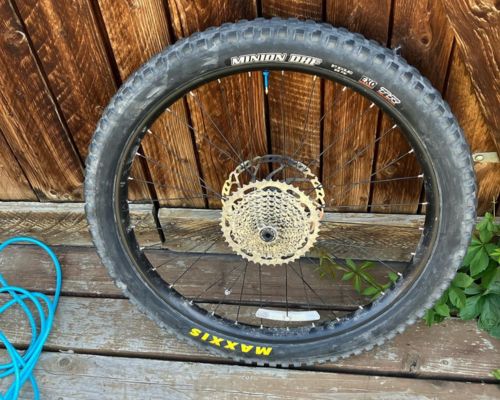Guide to Choosing Mountain Bike Tires