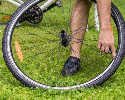 How to Let Air Out of Bike Tires