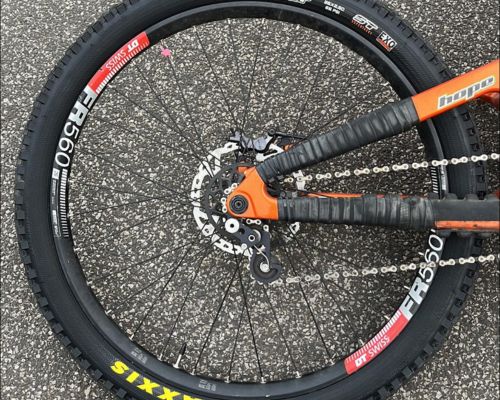 Do Bike Tires have a Direction? (Yes, Know the Reason)